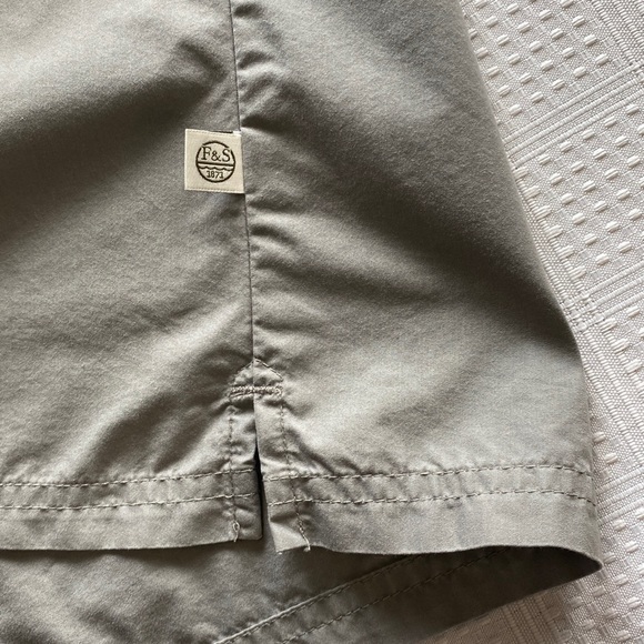 Field & Streams Grey Button Down Short Sleeved Shirt - Picture 10 of 12